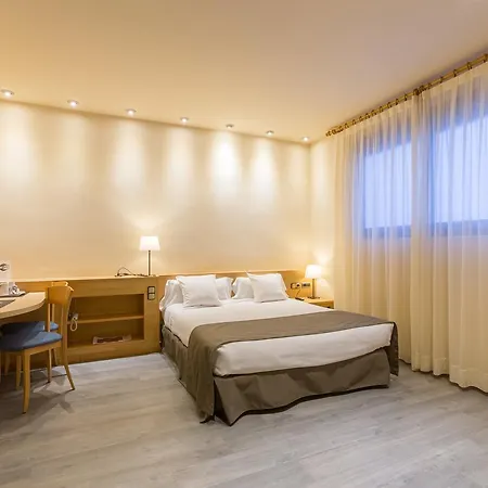 Dv Apartahotel *
